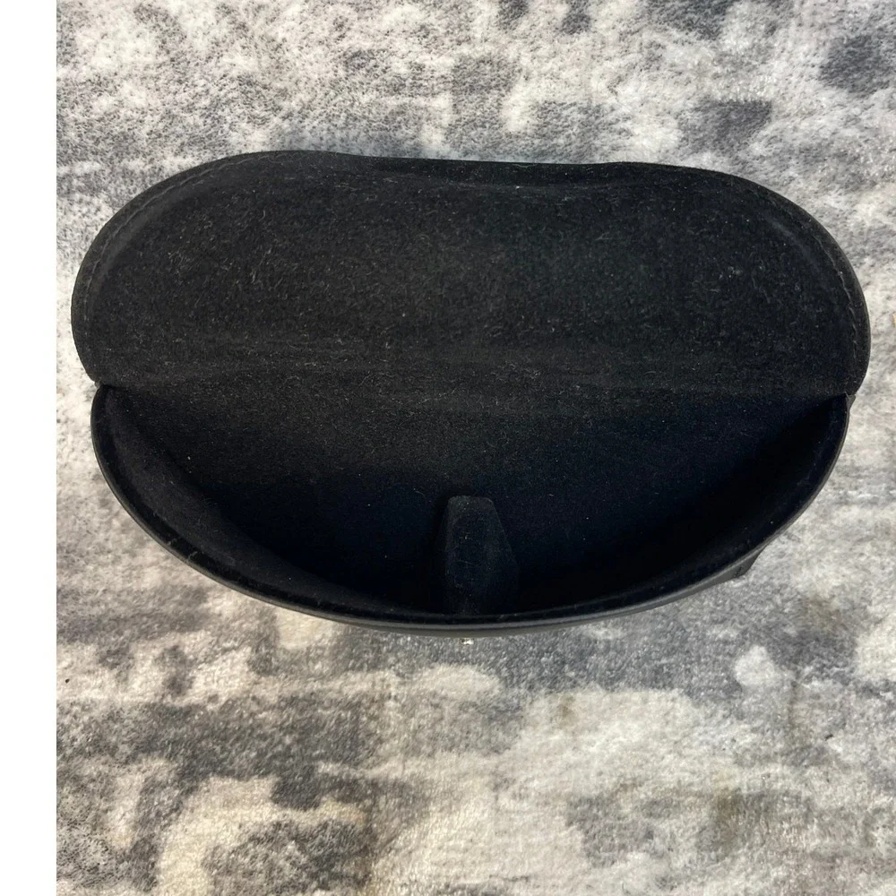 Ray-Ban Sunglasses Case‎ Black Textured Leather Snap Pouch Luxottica Gold Logo